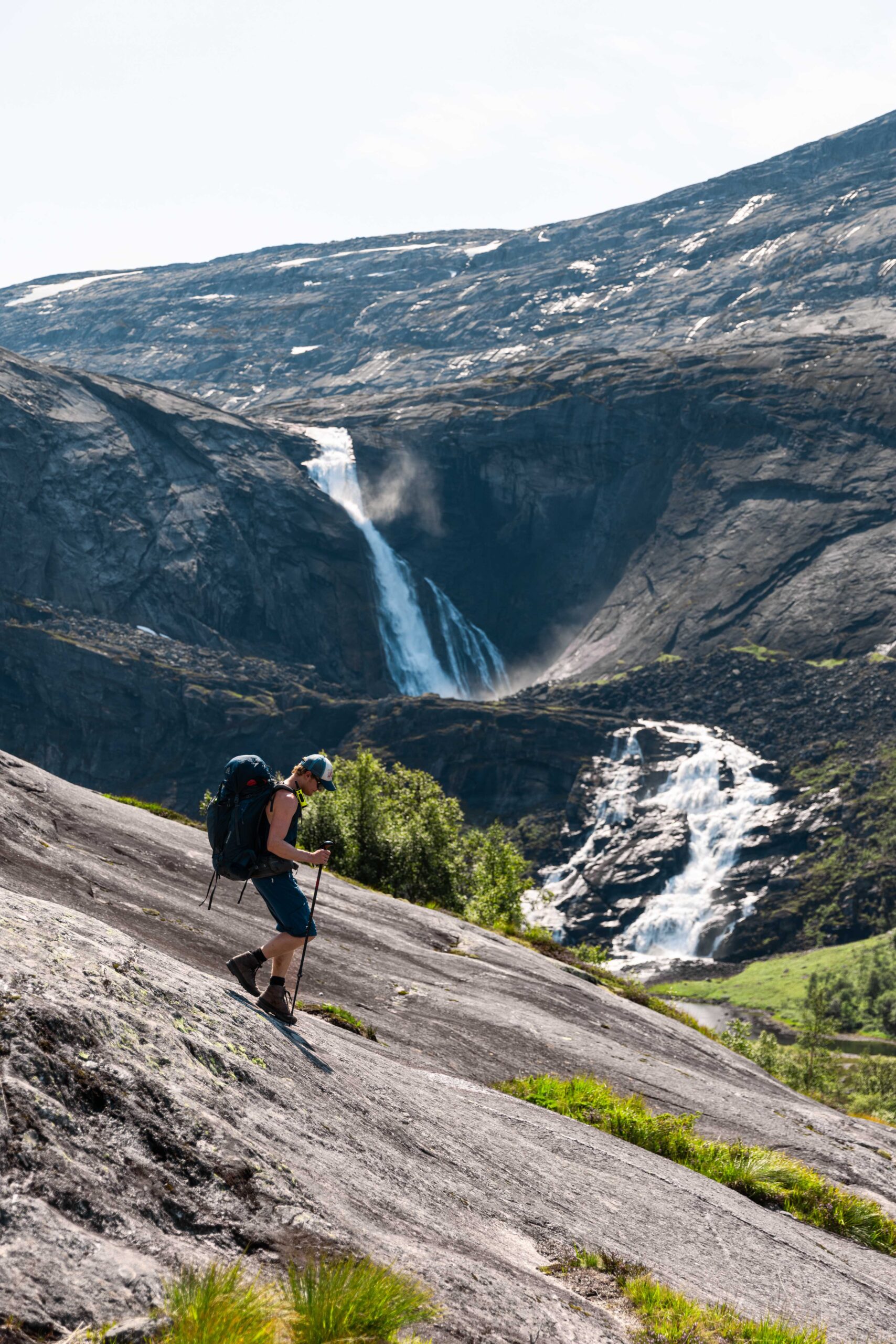 randonneur cascade norvège