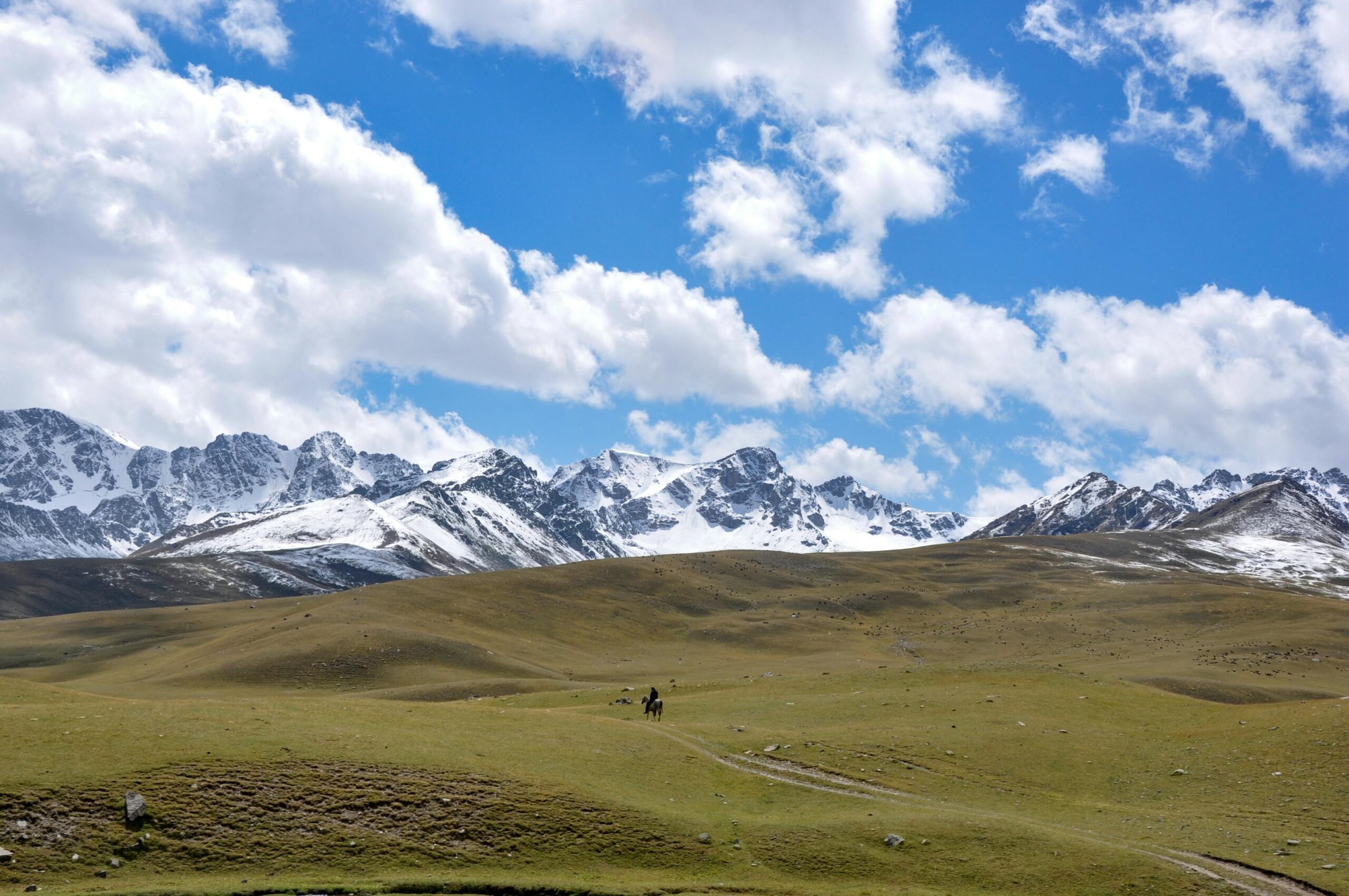 paysage montagnes Kirghizistan